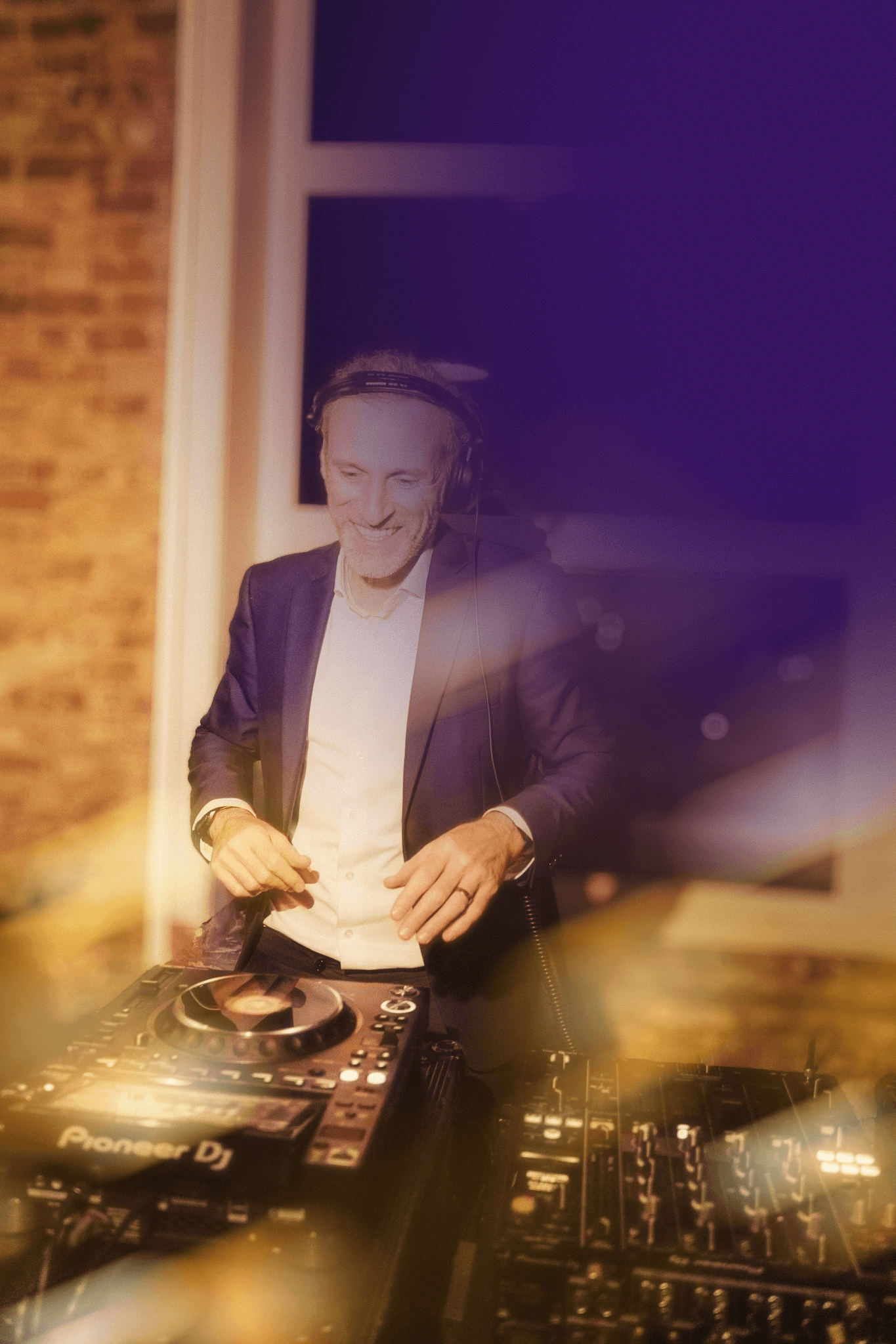 Hoeveel kost een DJ voor je huwelijk in 2026?